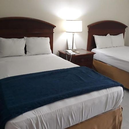Hotel Novus Caoba Esperanza 外观 照片