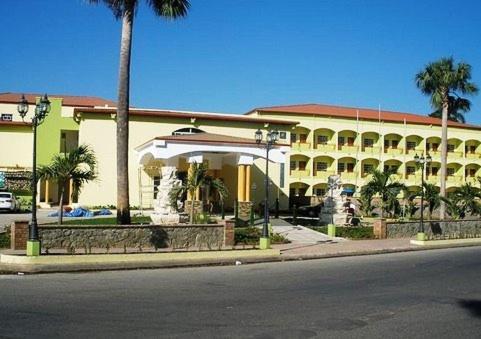 Hotel Novus Caoba Esperanza 外观 照片